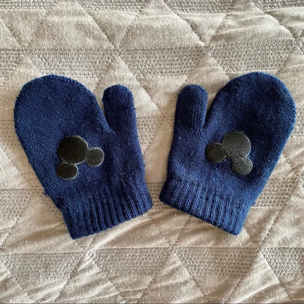 Disney dark blue young toddler Mickey mittens